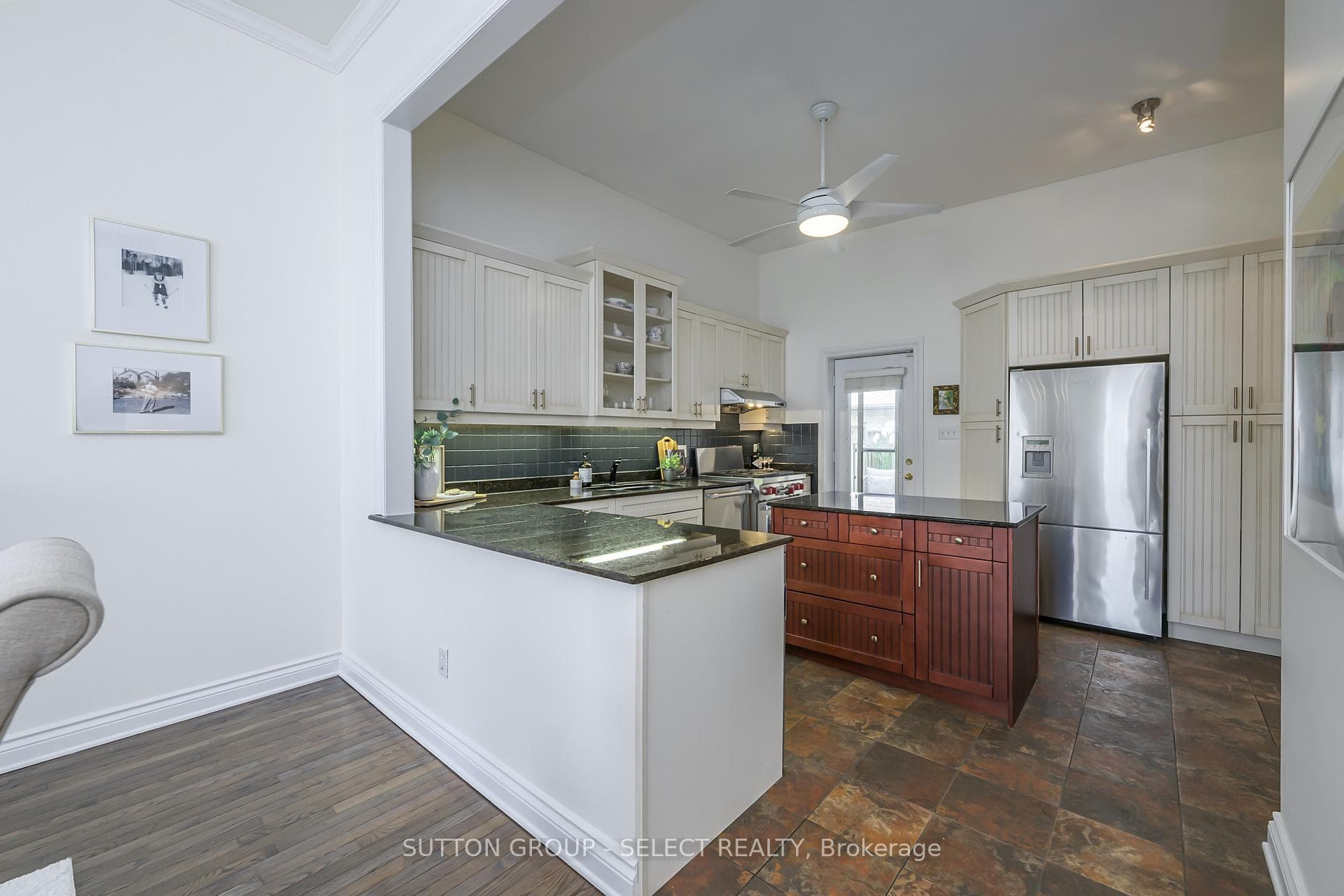 609 Colborne Street Unit 3 photo 11