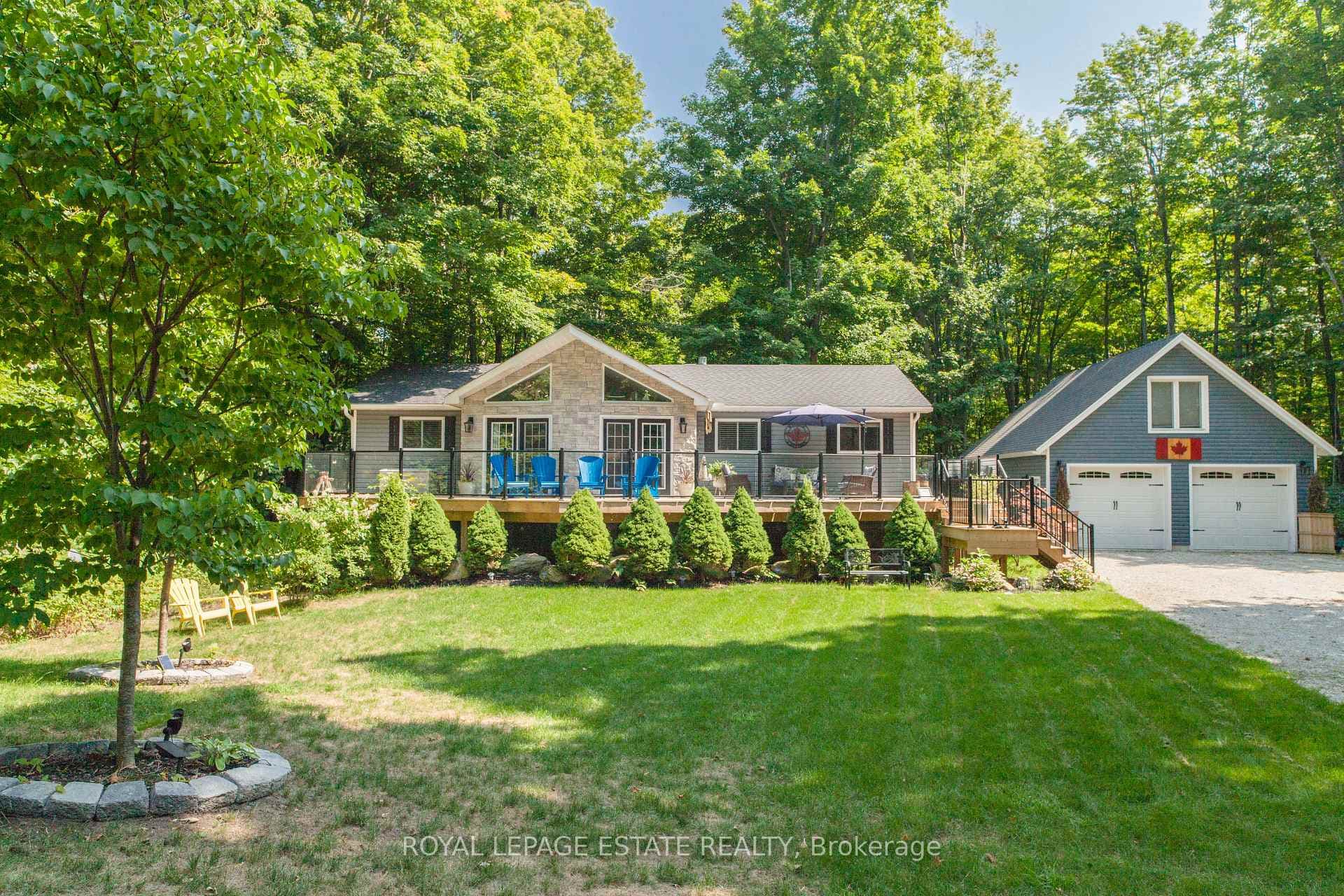 440 Forbes Crescent photo 1