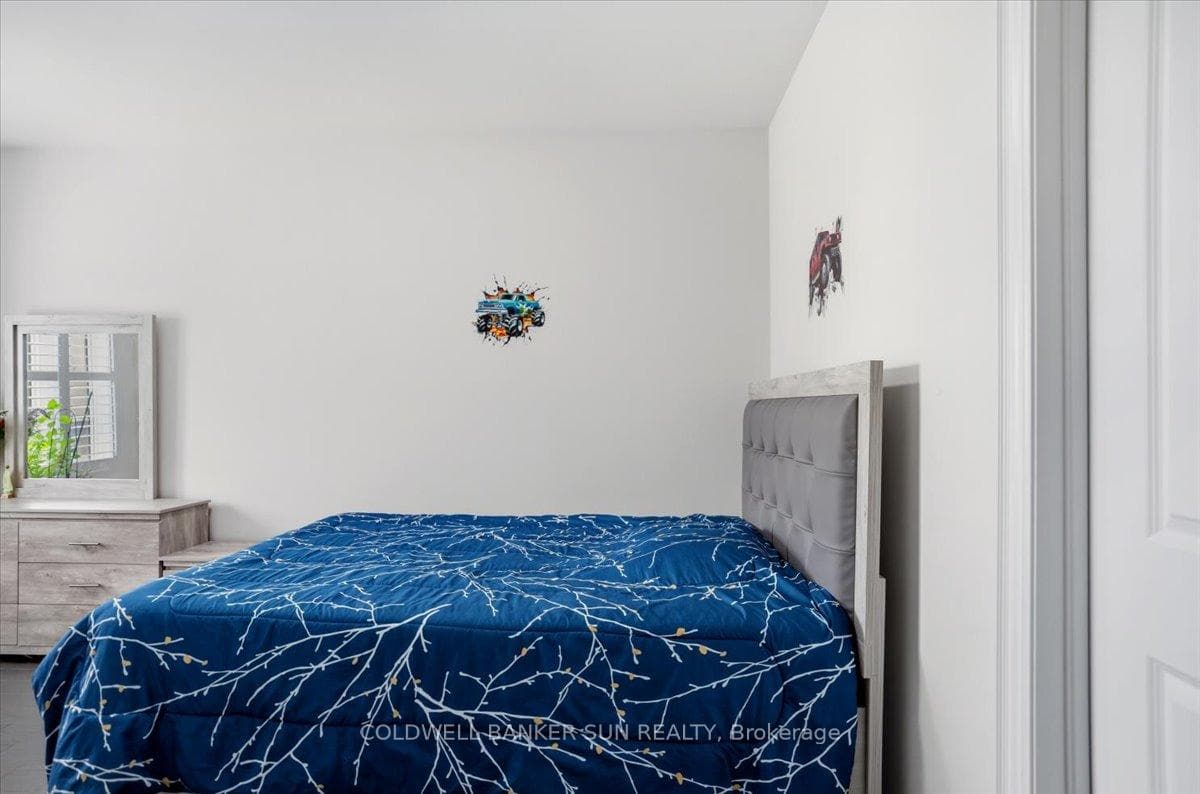 87 James Walker Avenue photo 36