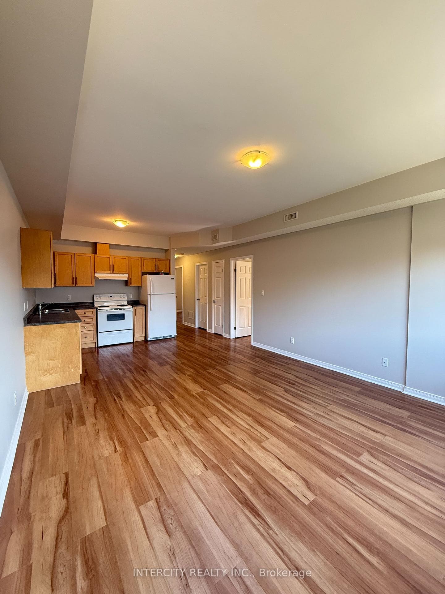 410 Queen Street Unit 12A photo 2