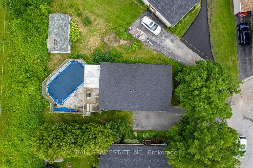 31 Coyle Crescent photo 7