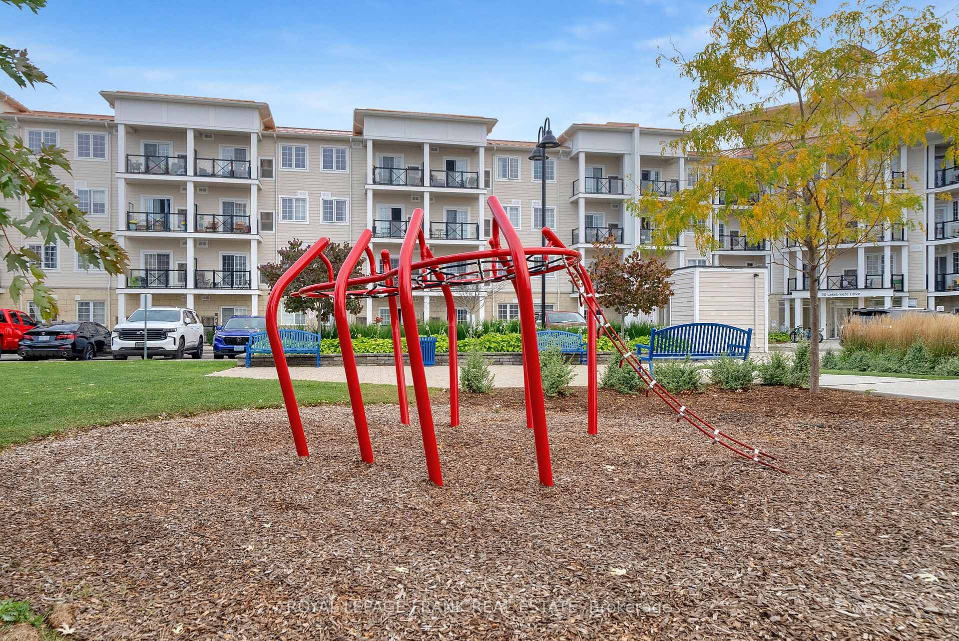 50 Lakebreeze Drive Unit 318 photo 19