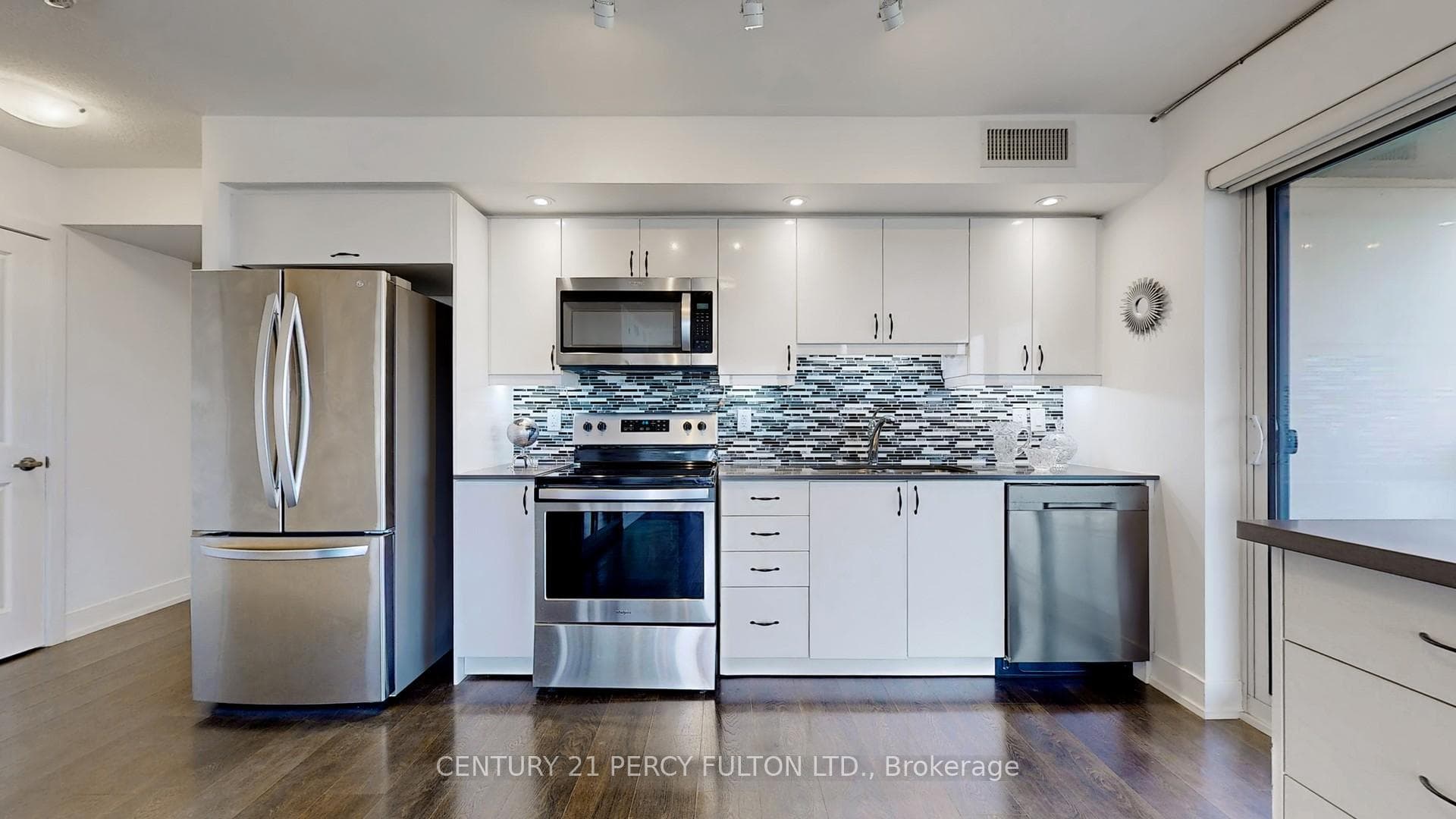 1255 Bayly Street Unit 1104 photo 7