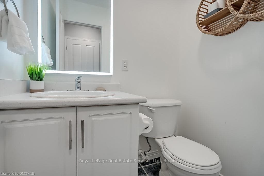 348 HIGHLAND Road Unit 16 photo 19