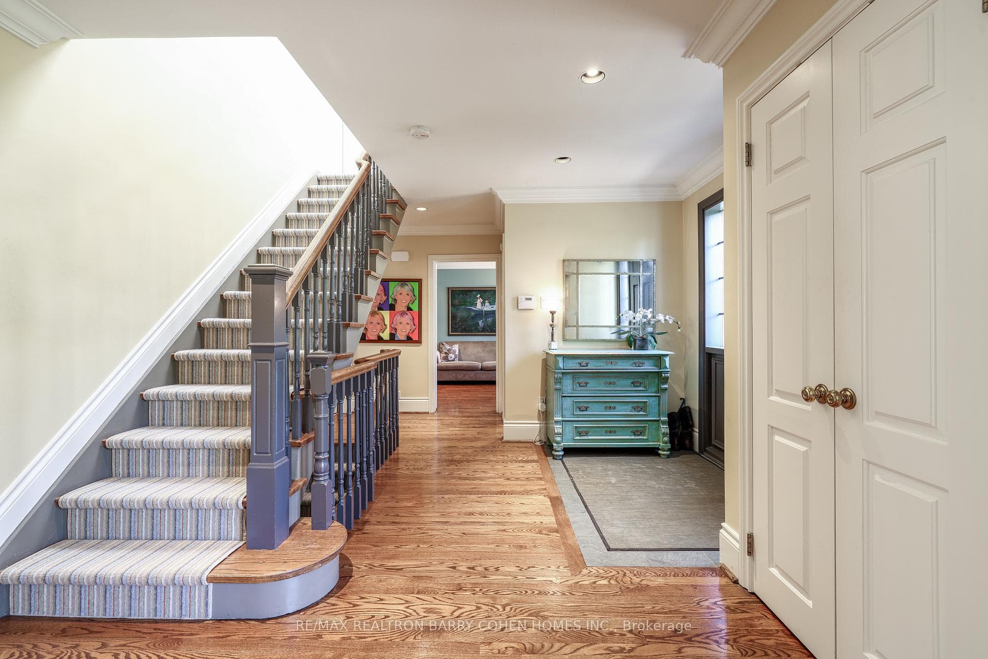 9 Heathcote Avenue photo 6