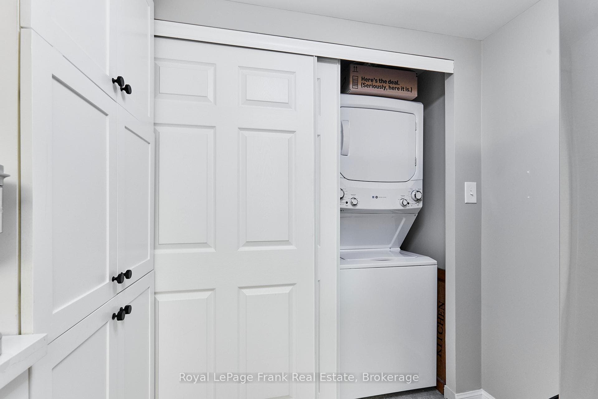 712 Rossland Road Unit 307 photo 9