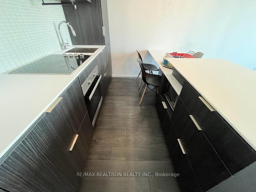 5 St Joseph Avenue Unit 3101 photo 17