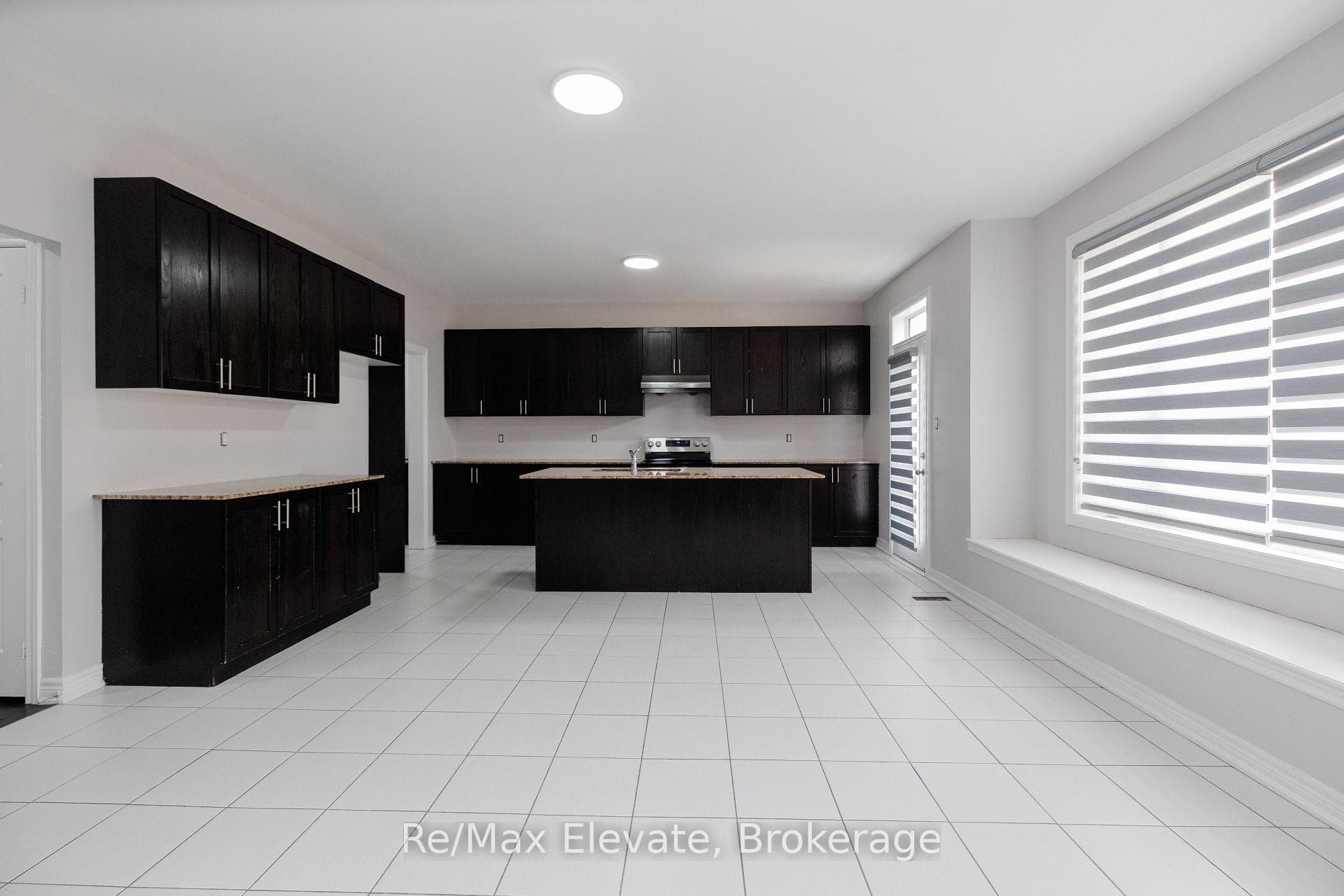958 Green Street photo 12