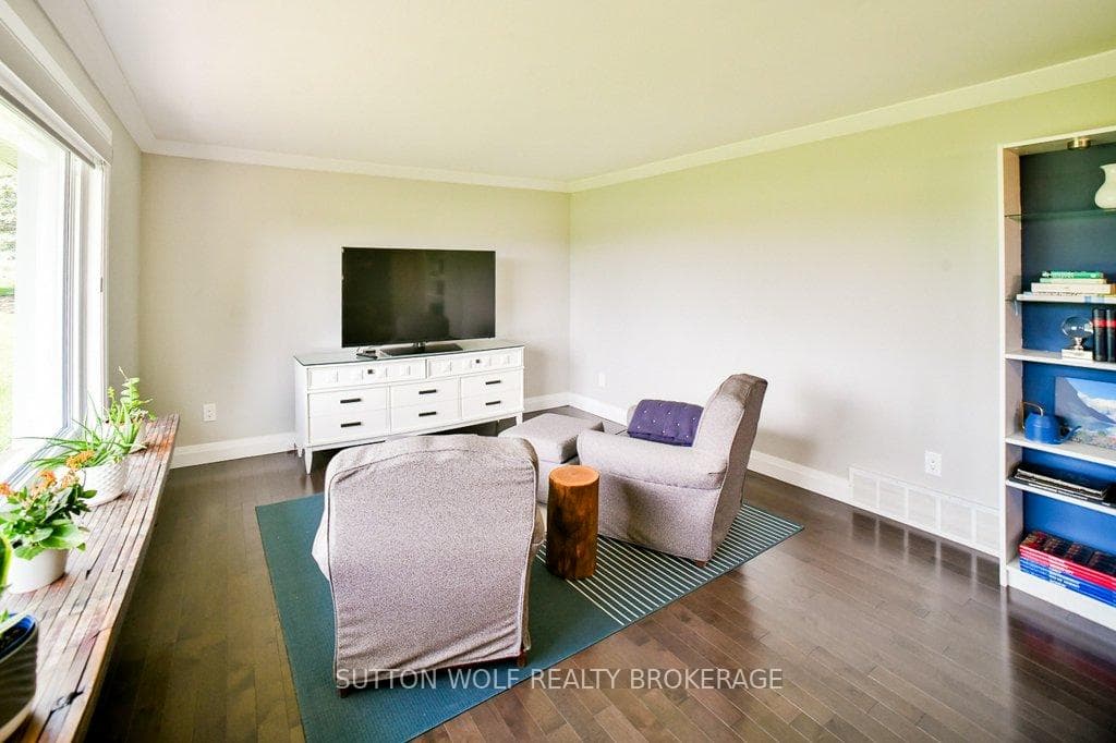 30458 Sylvan Road photo 5