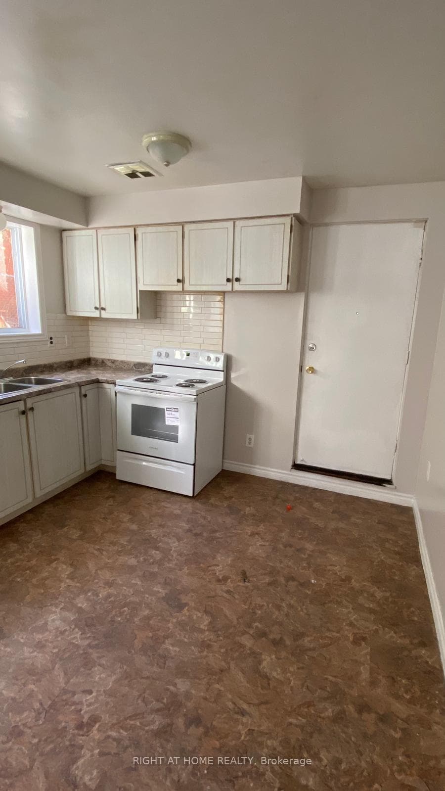 357 Dwight Avenue Unit 2 photo 2
