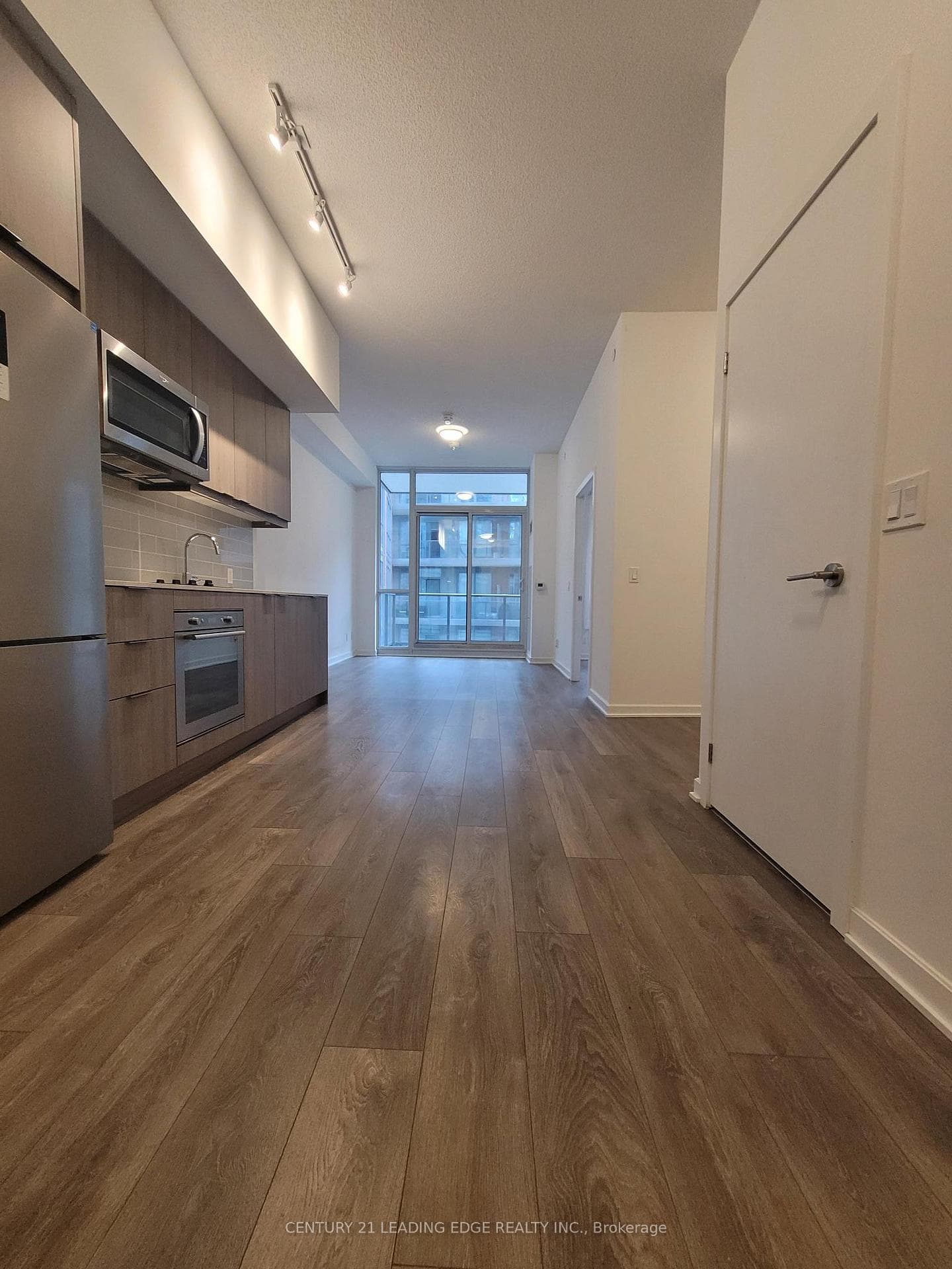 38 Forest Manor Road Unit 311 photo 4