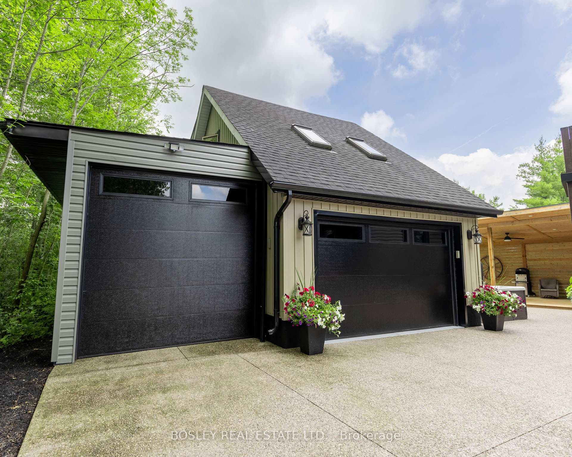 4949 Lyon's Parkway photo 28