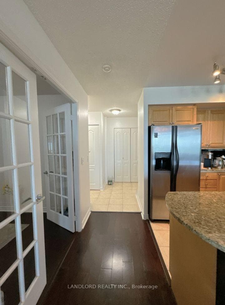 17 Barberry Place Unit 2115 photo 3