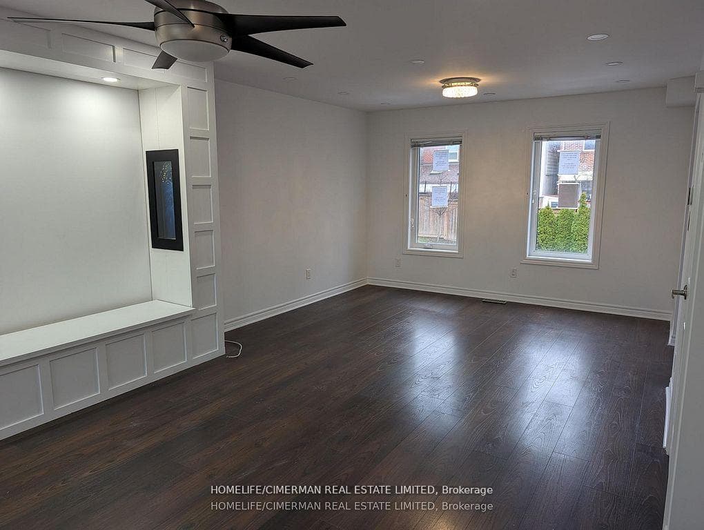 361 Birchmount Road photo 5