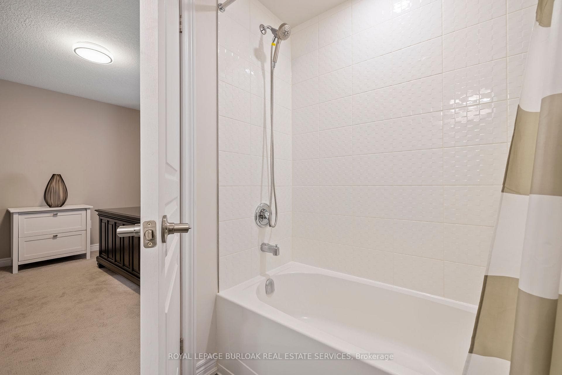92 Cutts Crescent photo 27