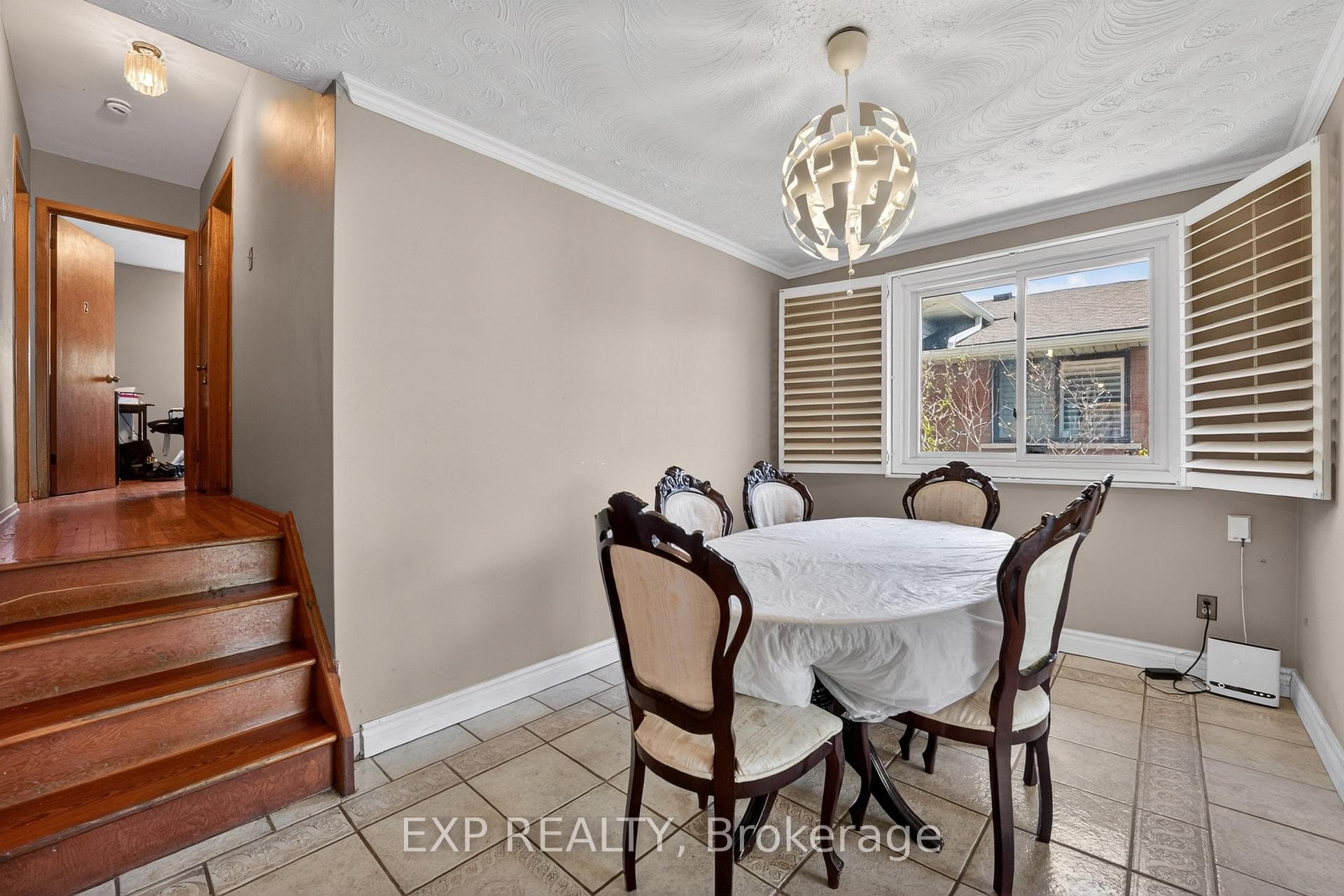 128 Hadeland Avenue photo 11