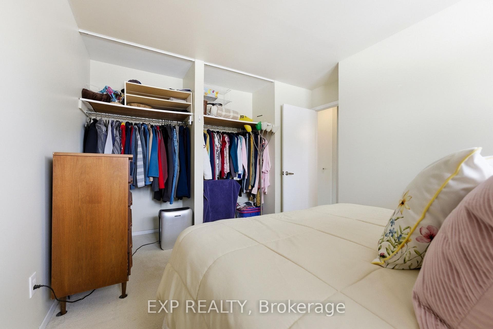 56 Graham Street photo 17