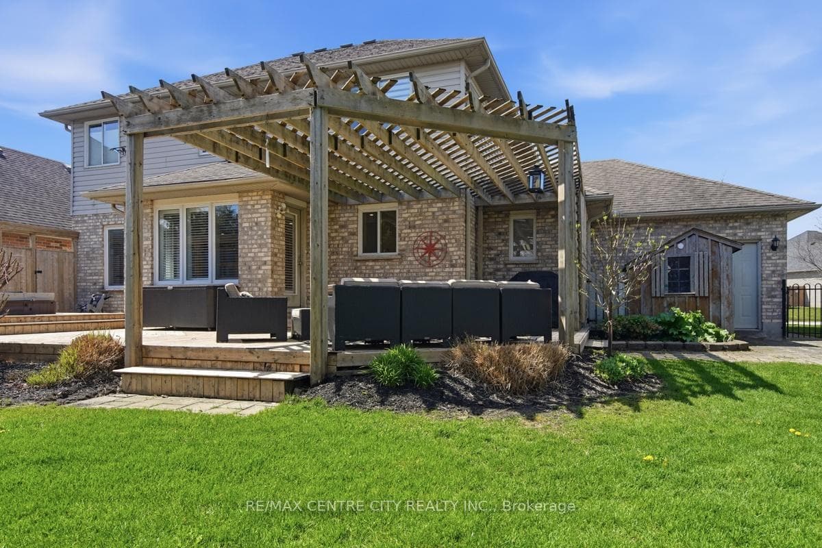 6 Trillium Court photo 7