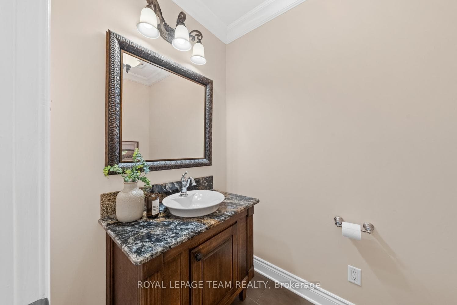 6043 Knights Drive photo 32