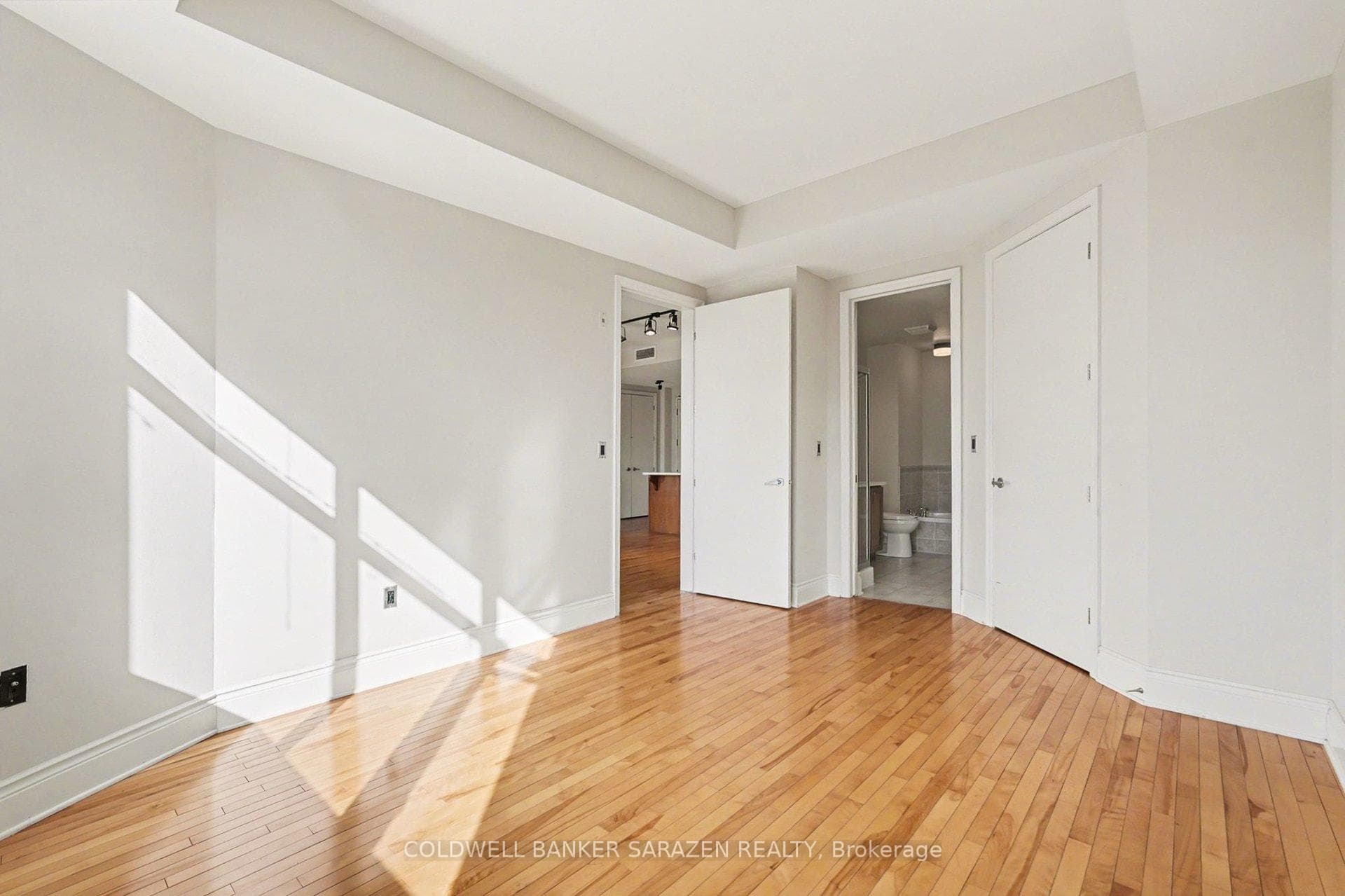 375 LISGAR Street Unit 801 photo 20