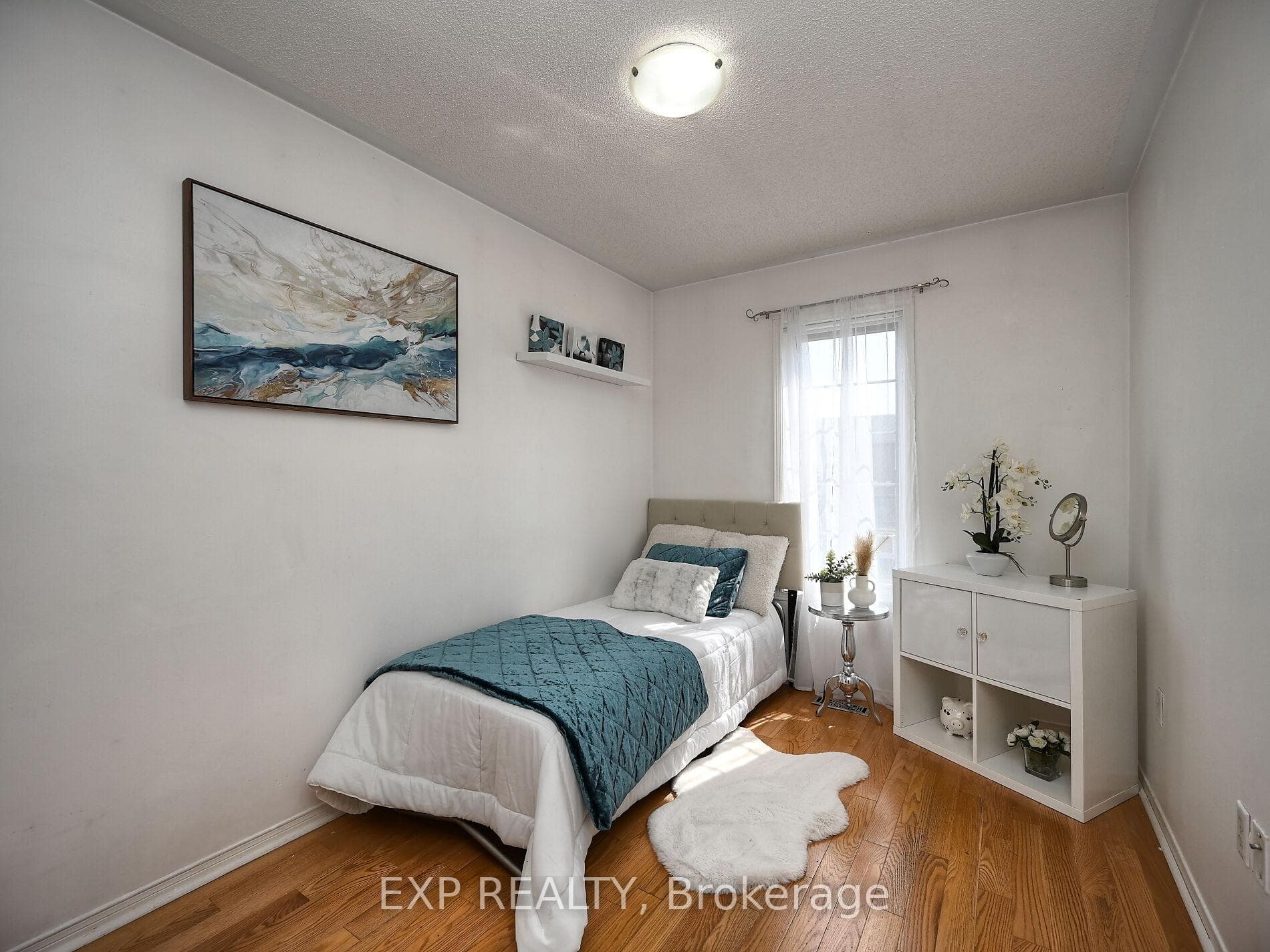 140 GATWICK Drive photo 29