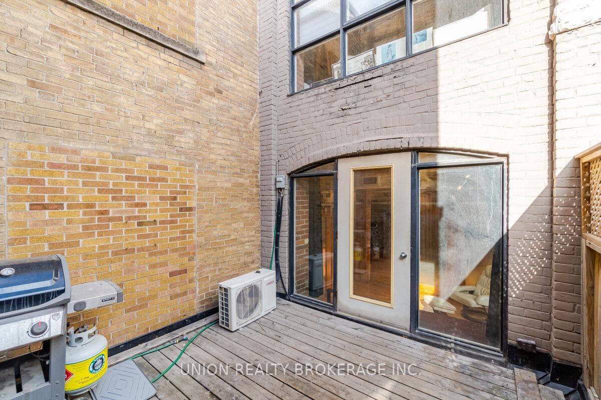 90 Sherbourne Street Unit 207 photo 28
