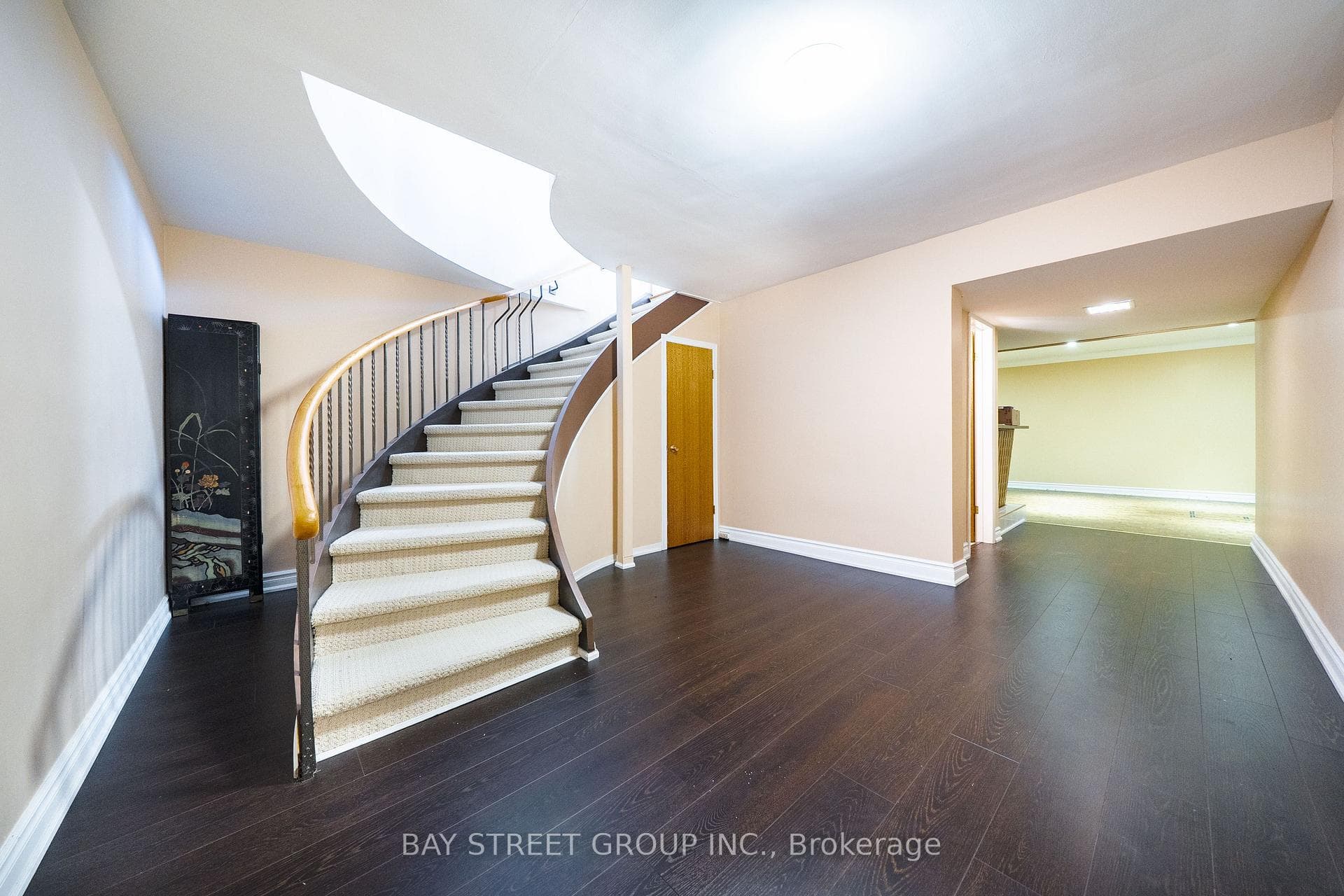 441 Guildwood Parkway photo 37