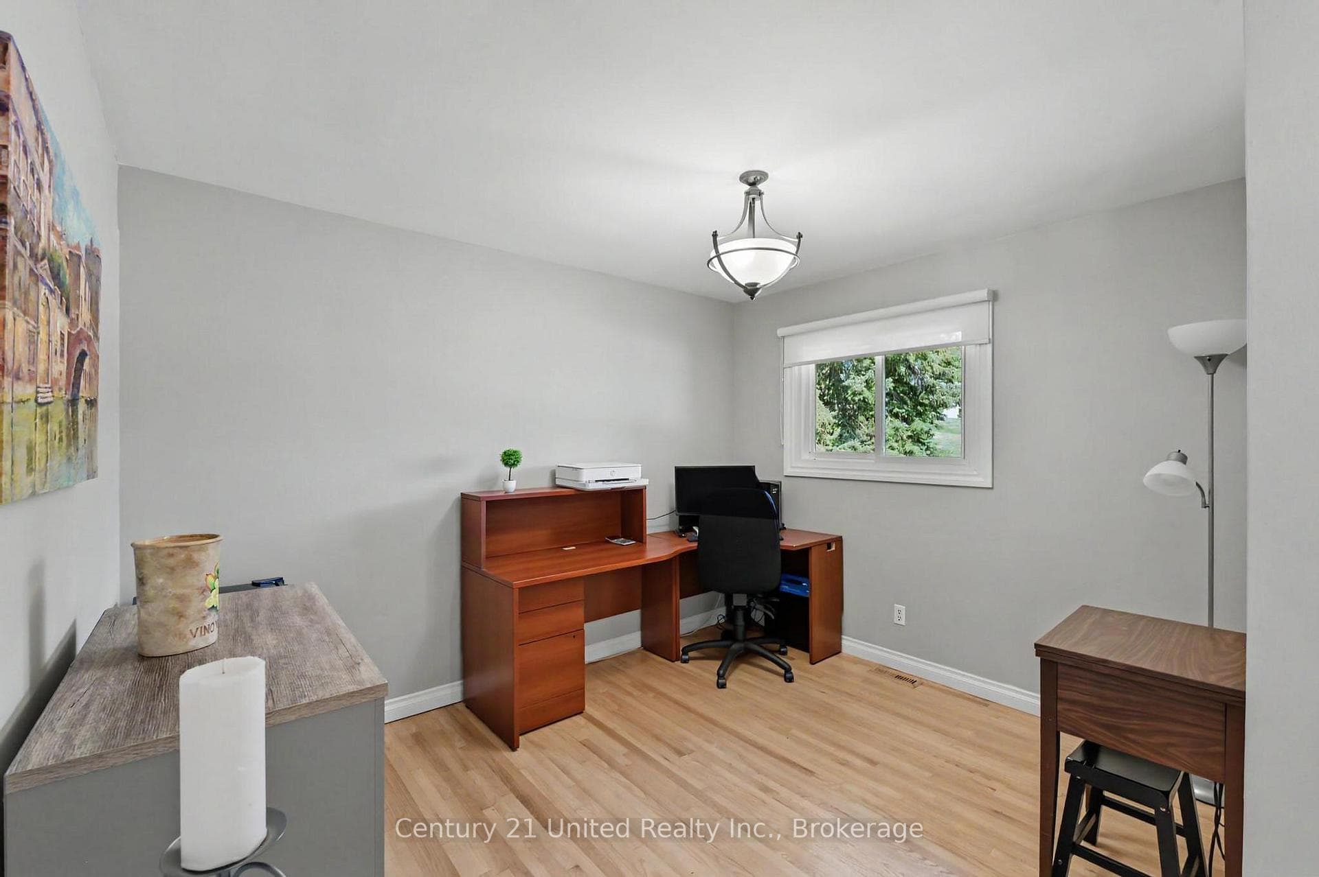 815 Stewart Drive photo 10