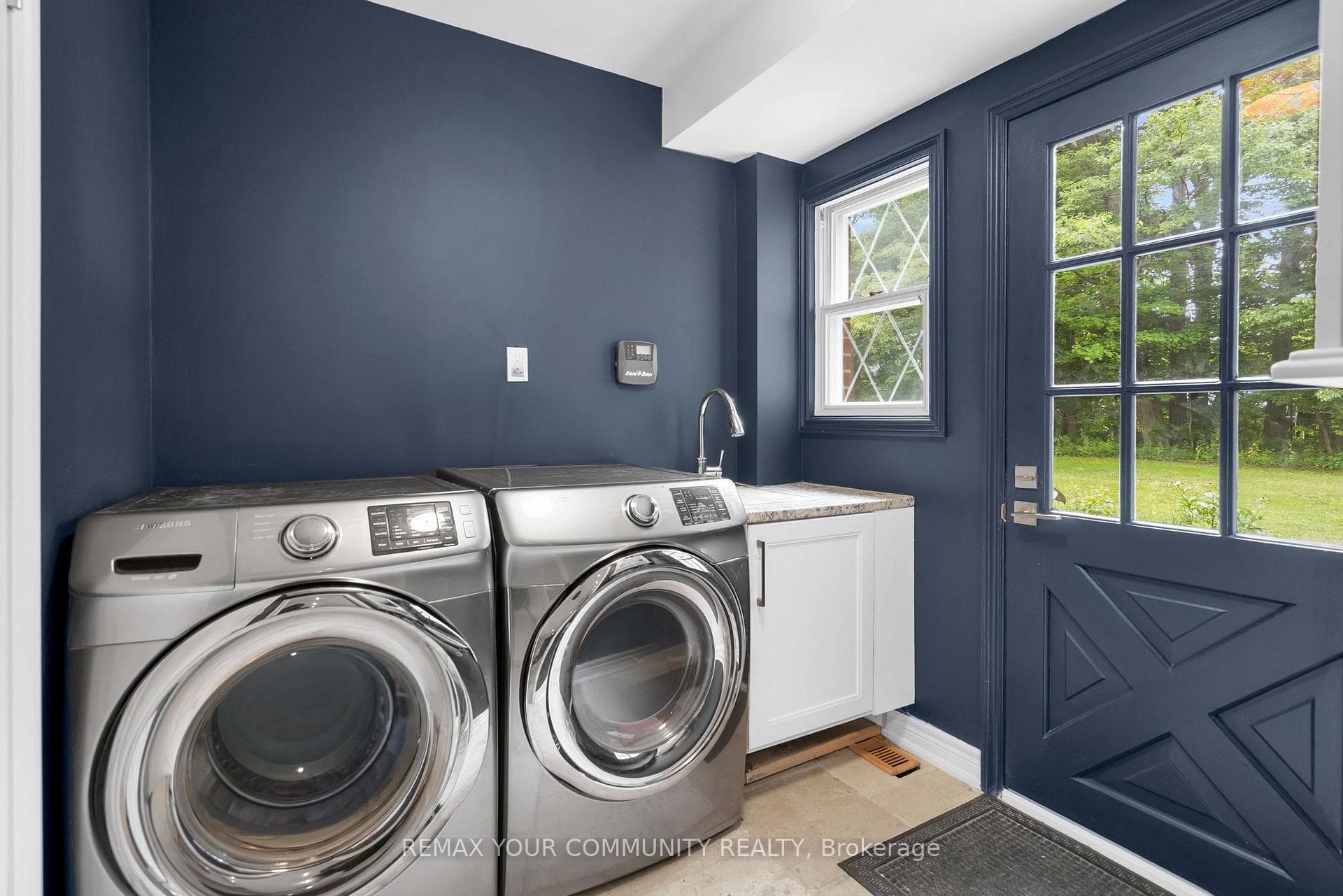 273 Wees Road photo 18