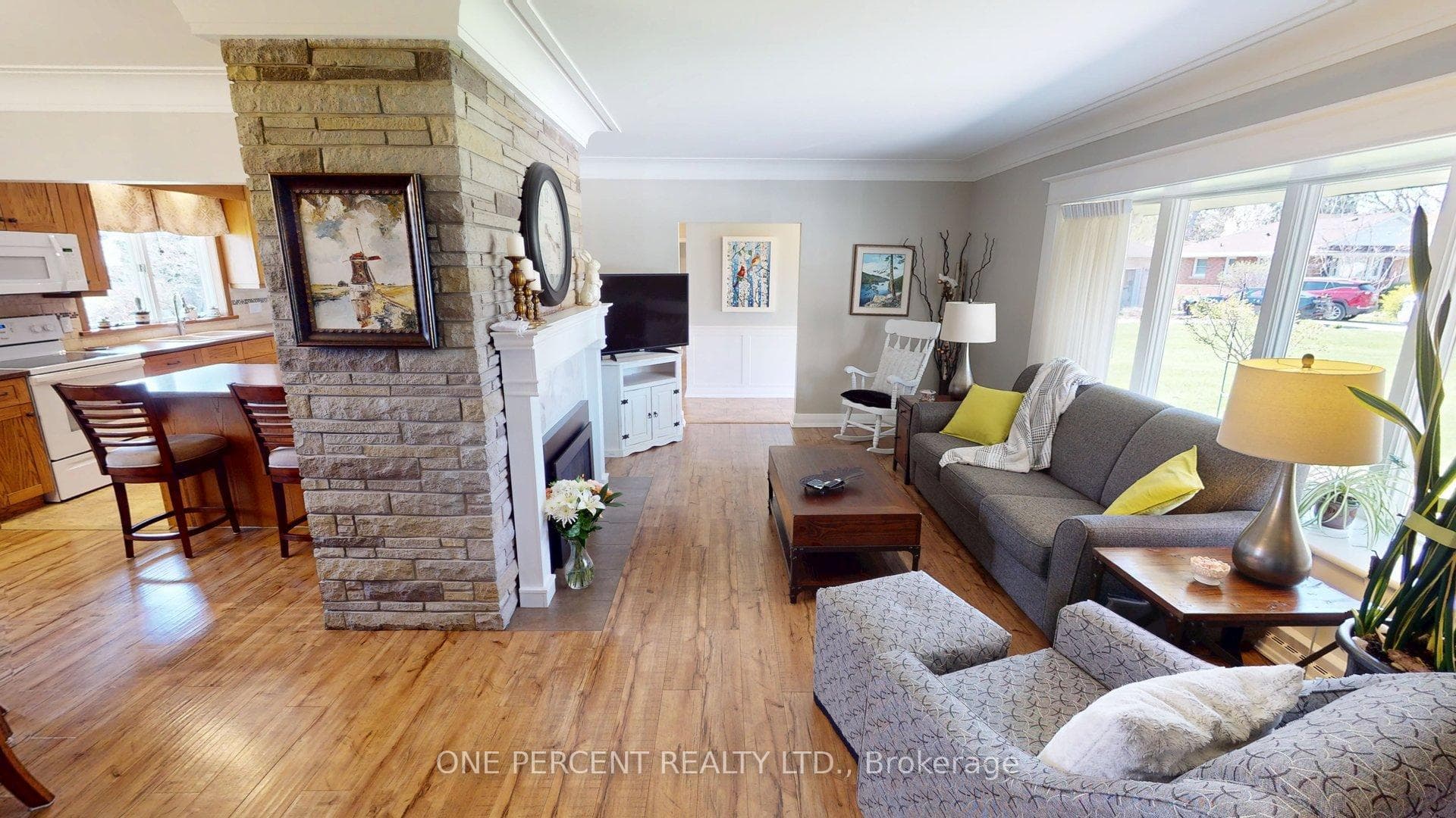 16 Daleview Crescent photo 4