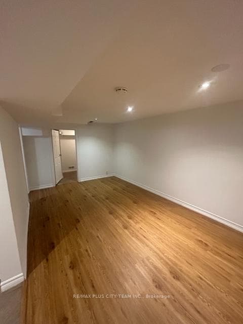 686 Sammon Avenue Unit BSMT photo 8