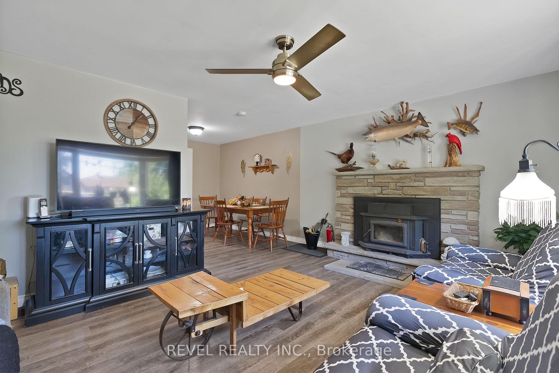 520 Duclos Point Road photo 8