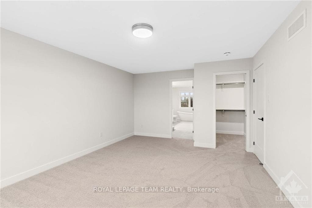 131 CASSIDY Crescent photo 20