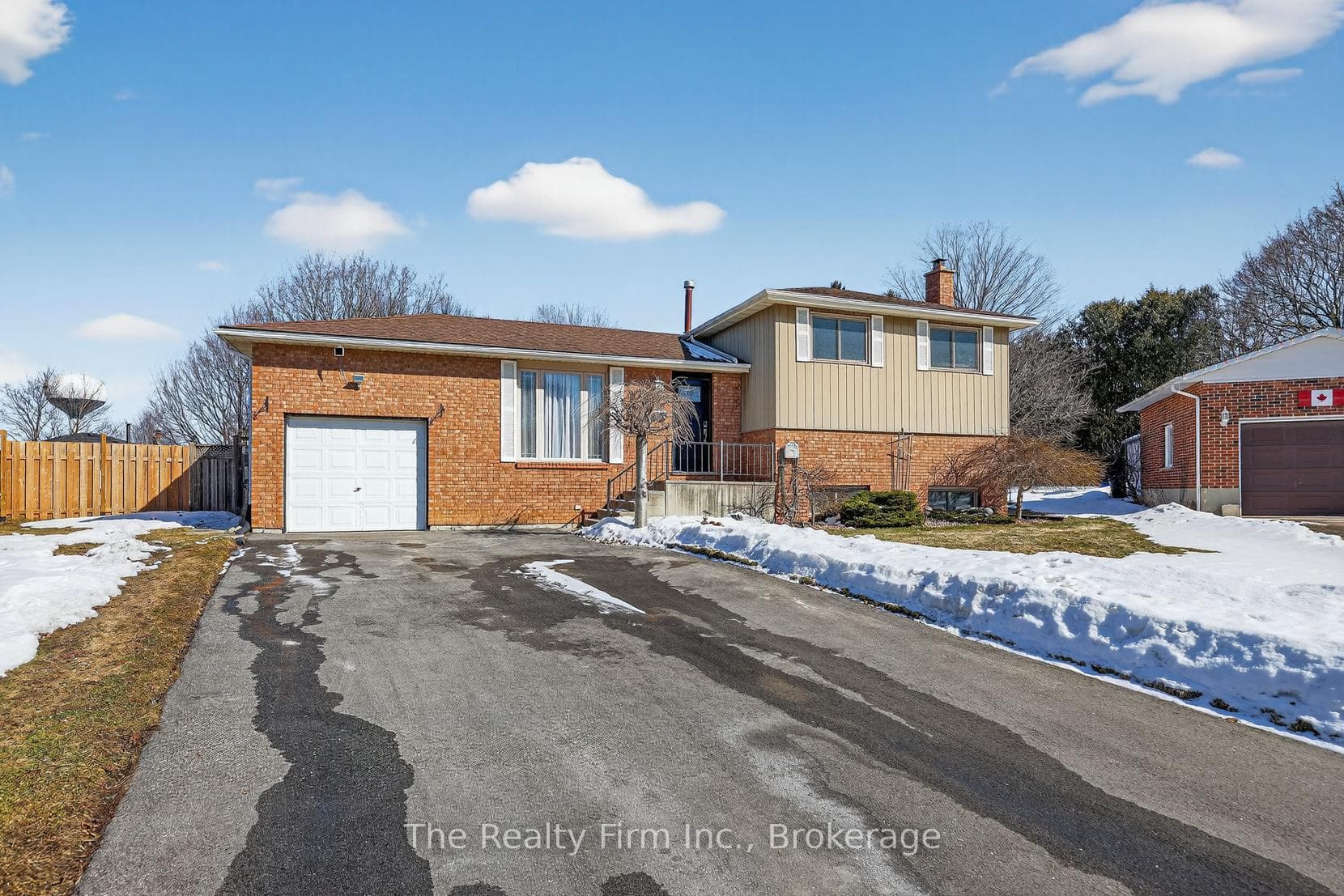14 Linden Place photo 1