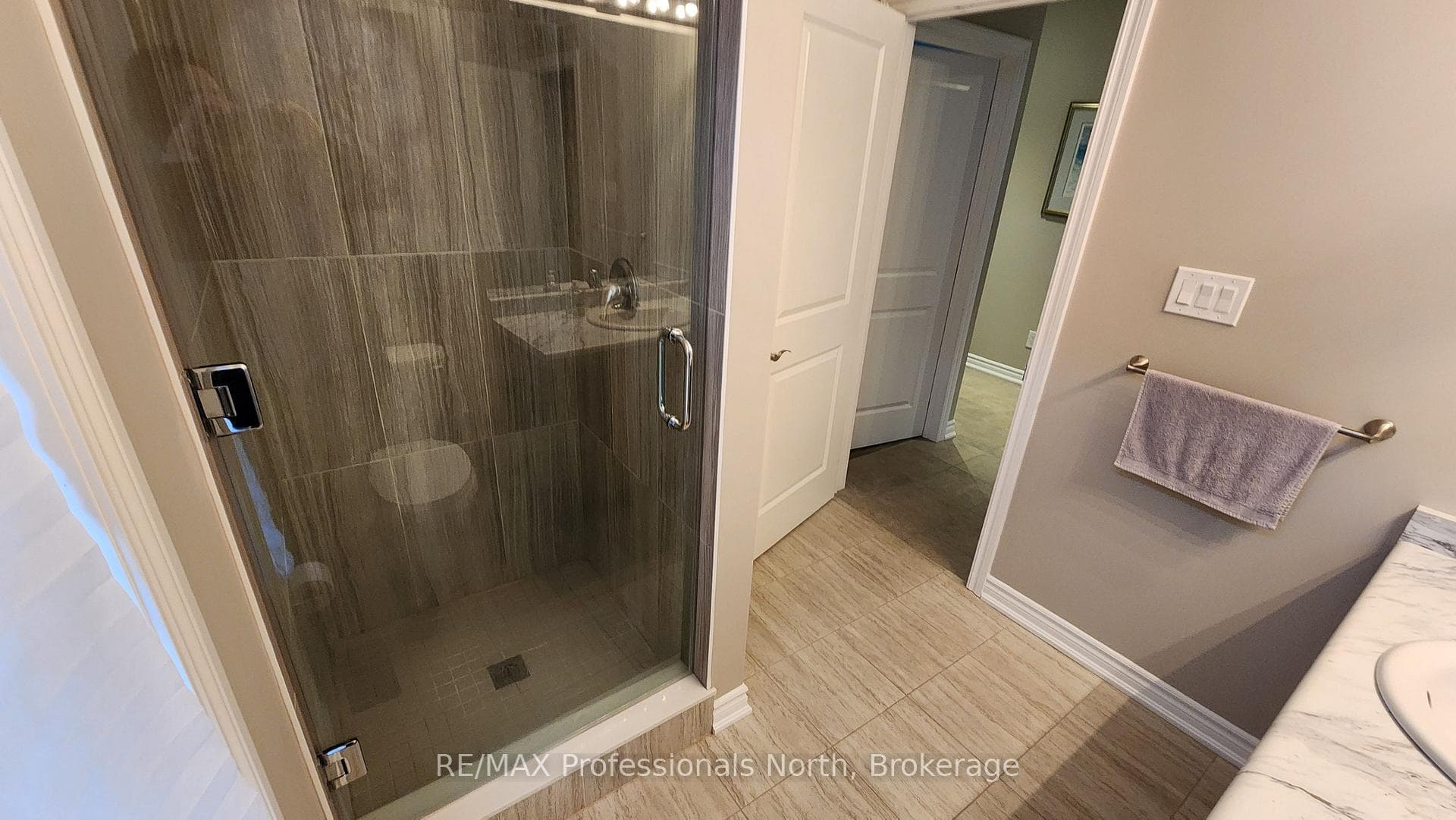 Main floor bath
