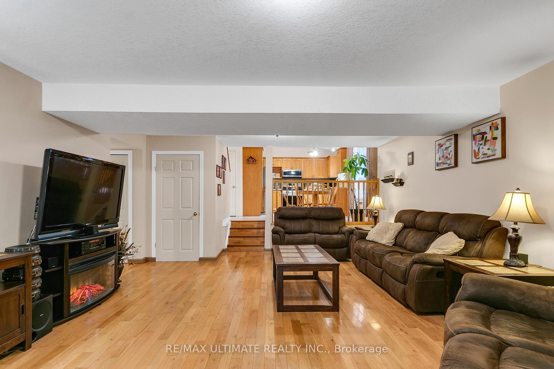 209 Deerpath Drive photo 21