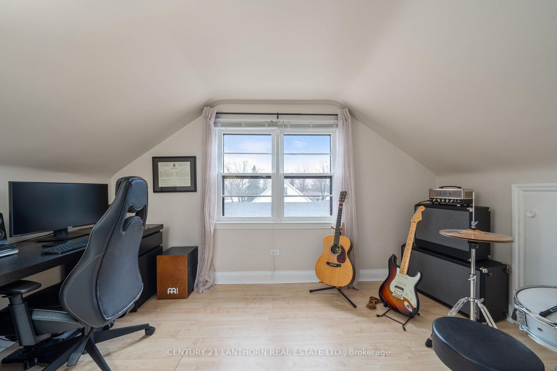 22 Maple Drive photo 23