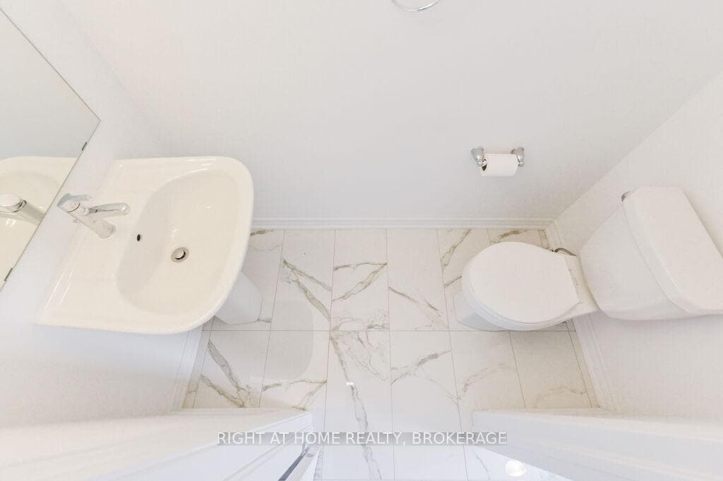 42 Edminston Drive photo 15