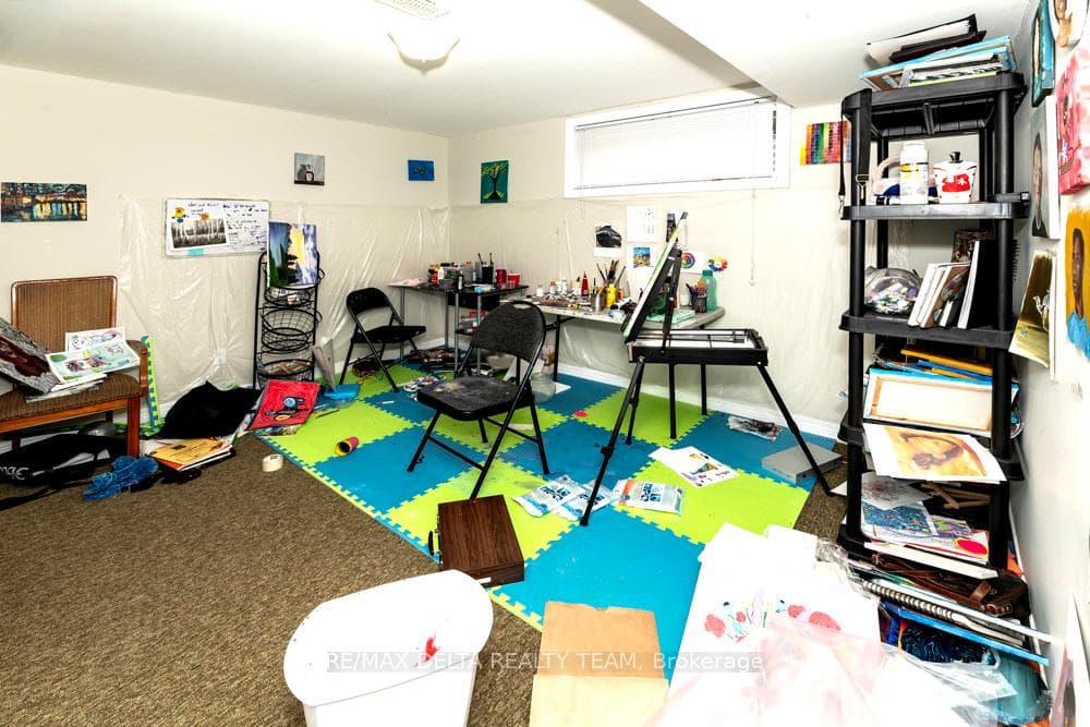 125 Stoneway Drive photo 36