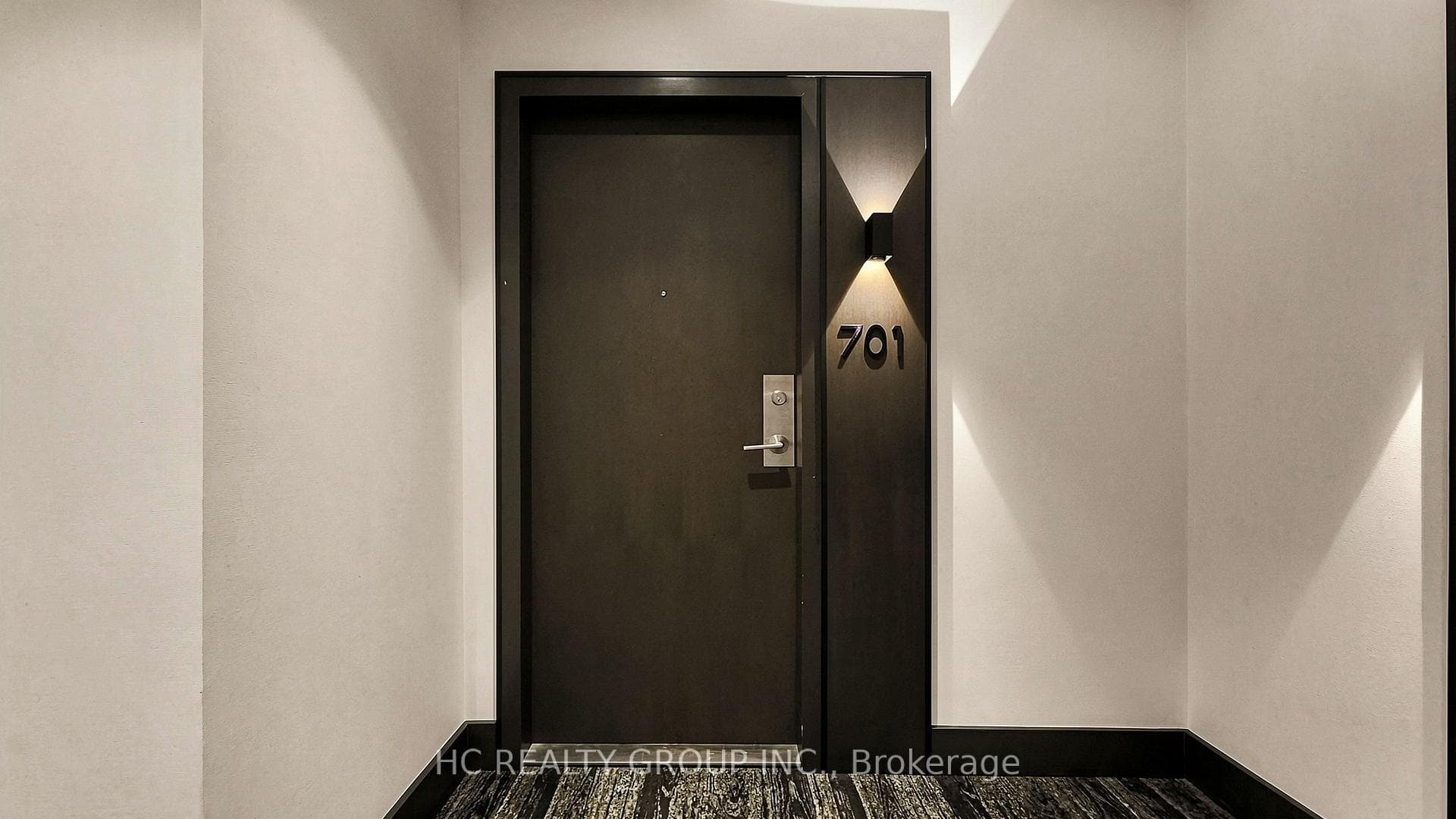 6 Parkwood Avenue Unit 701 photo 9