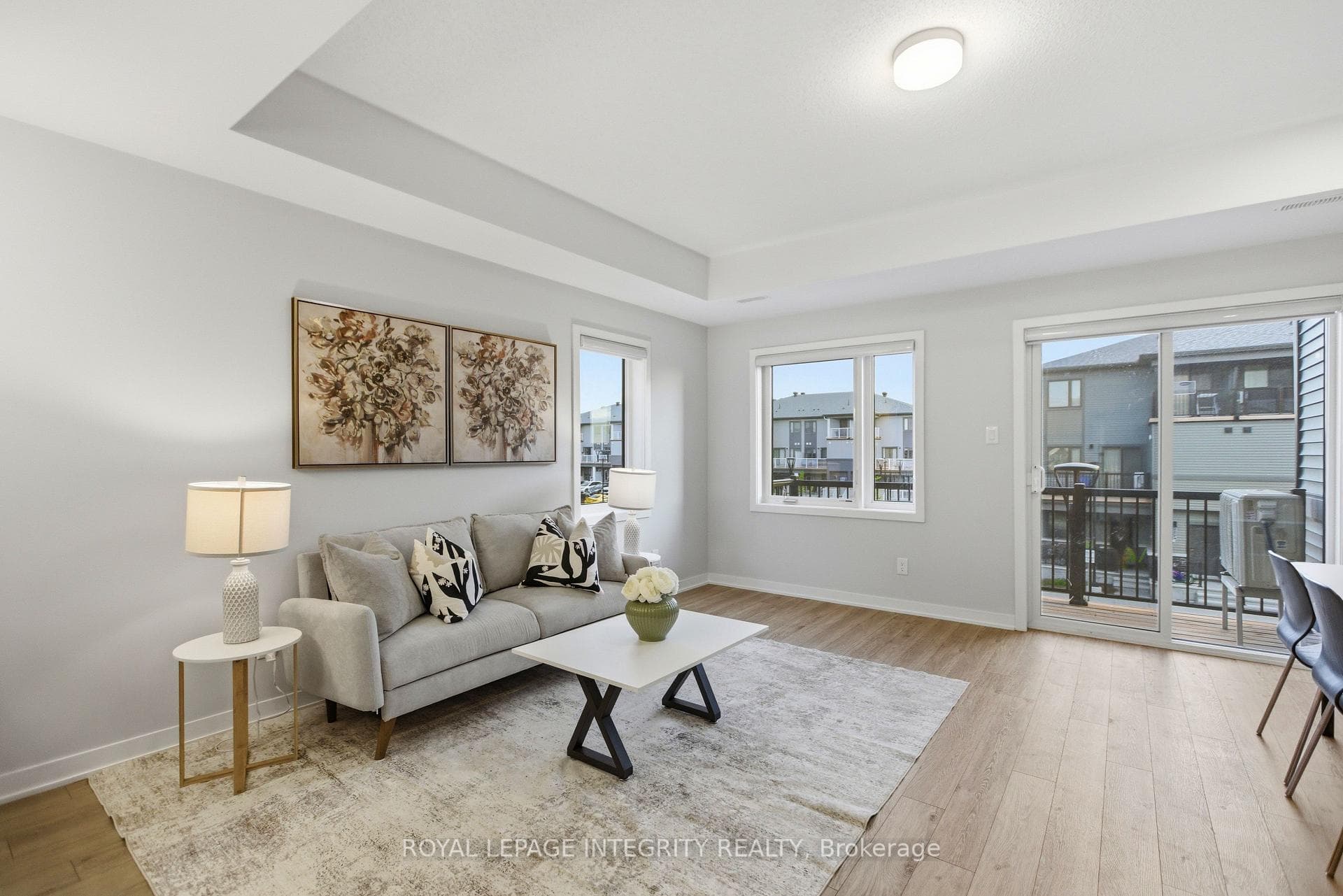 302 Parnian Private photo 6
