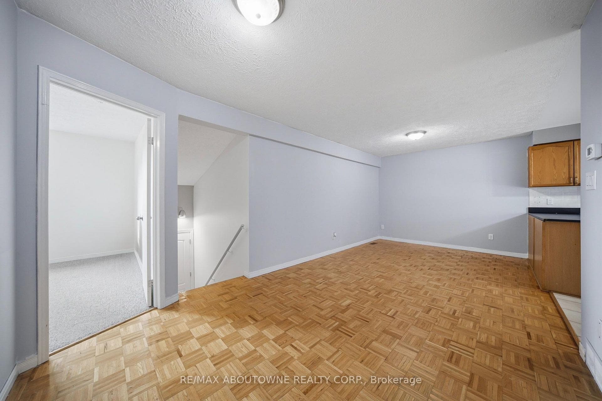 146 Bankside Drive Unit Upper photo 5