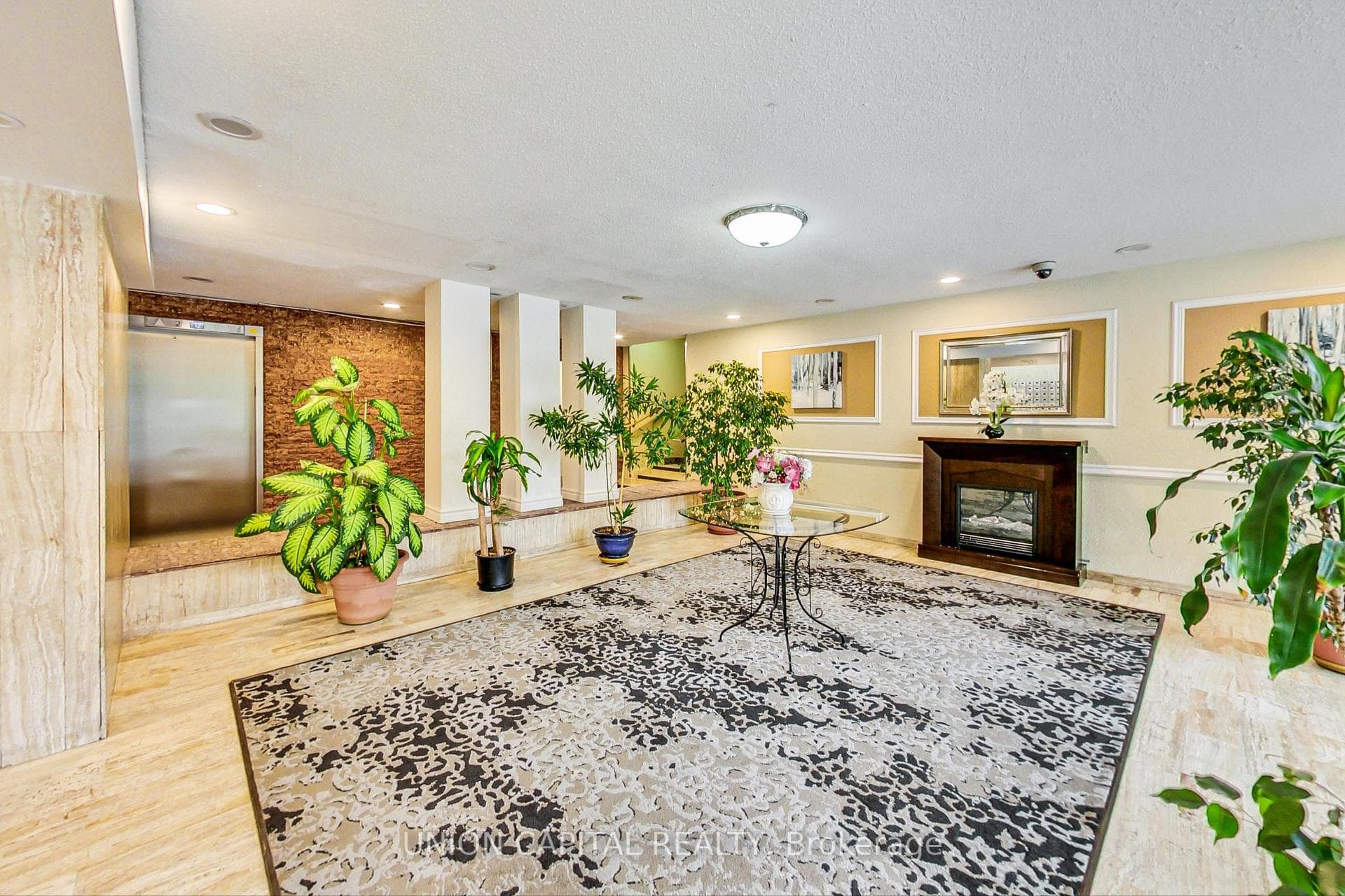 345 Driftwood Avenue Unit 910 photo 7
