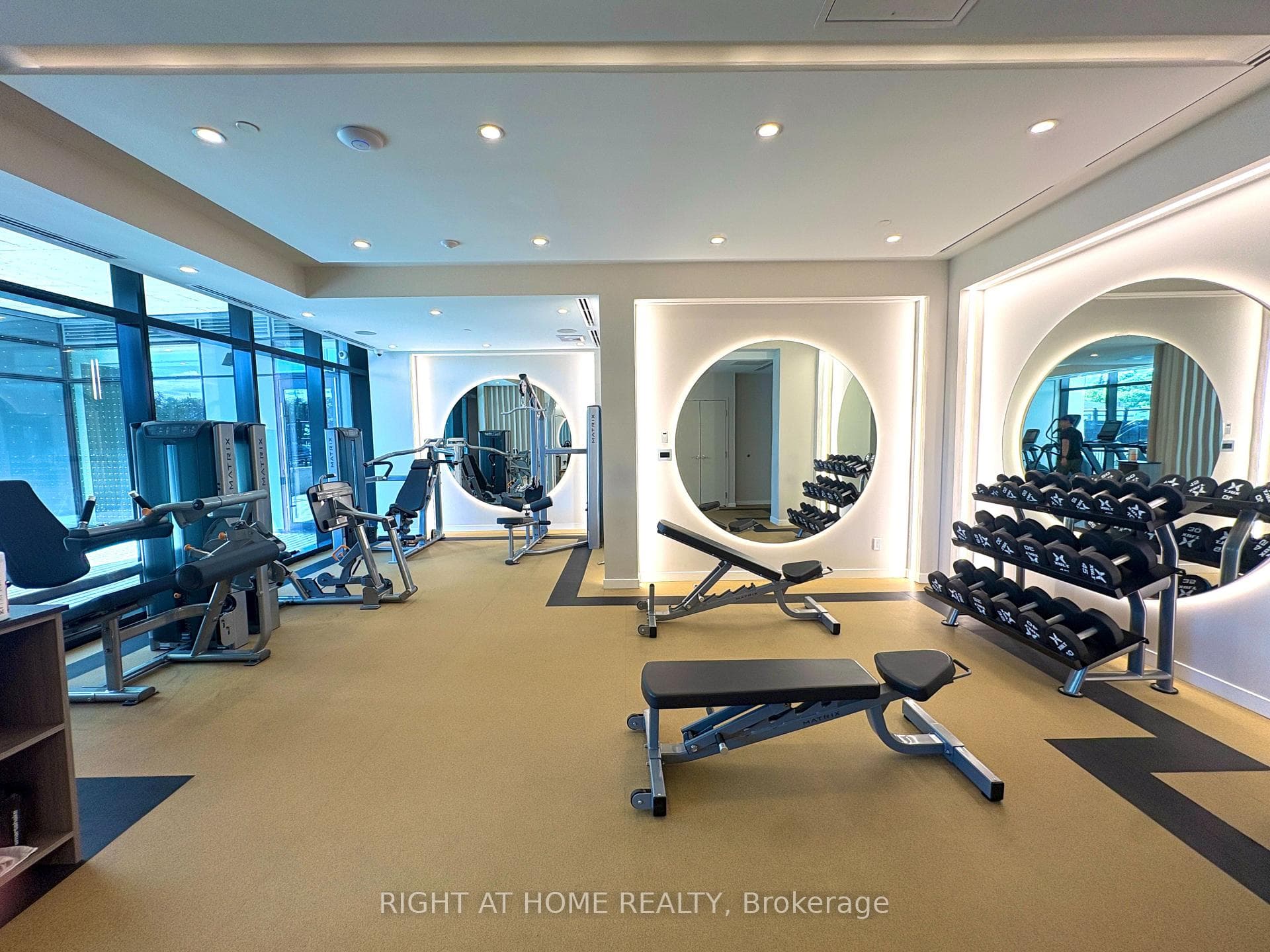 8188 Yonge Street Unit 221 photo 16