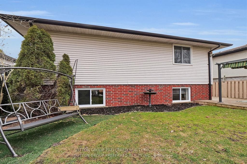 258 Colette Drive photo 32