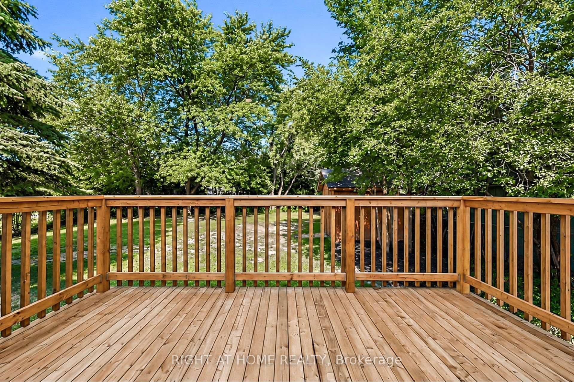 36 Huntsmoor Road photo 17