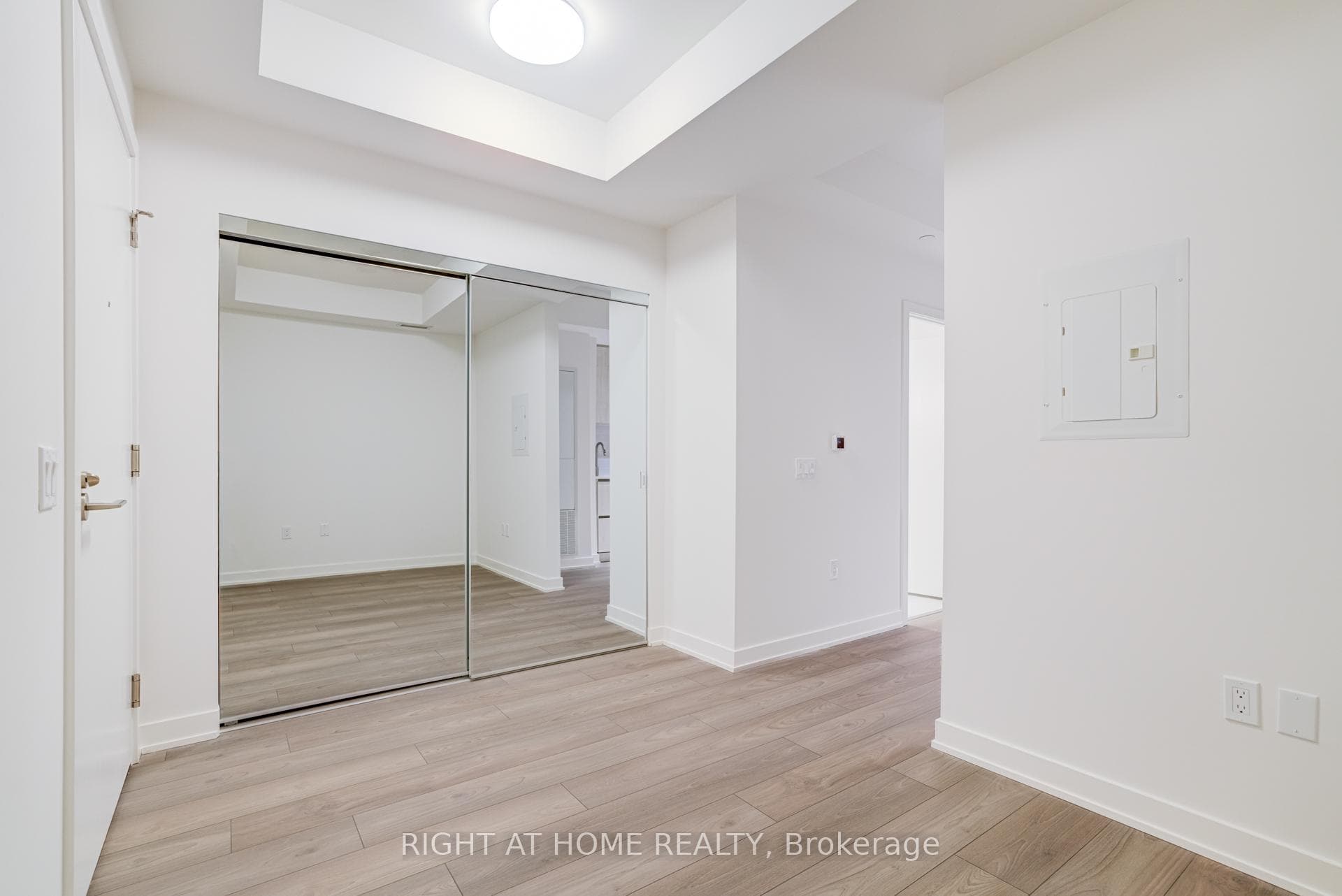 110 Broadway Avenue Unit 2403S photo 6