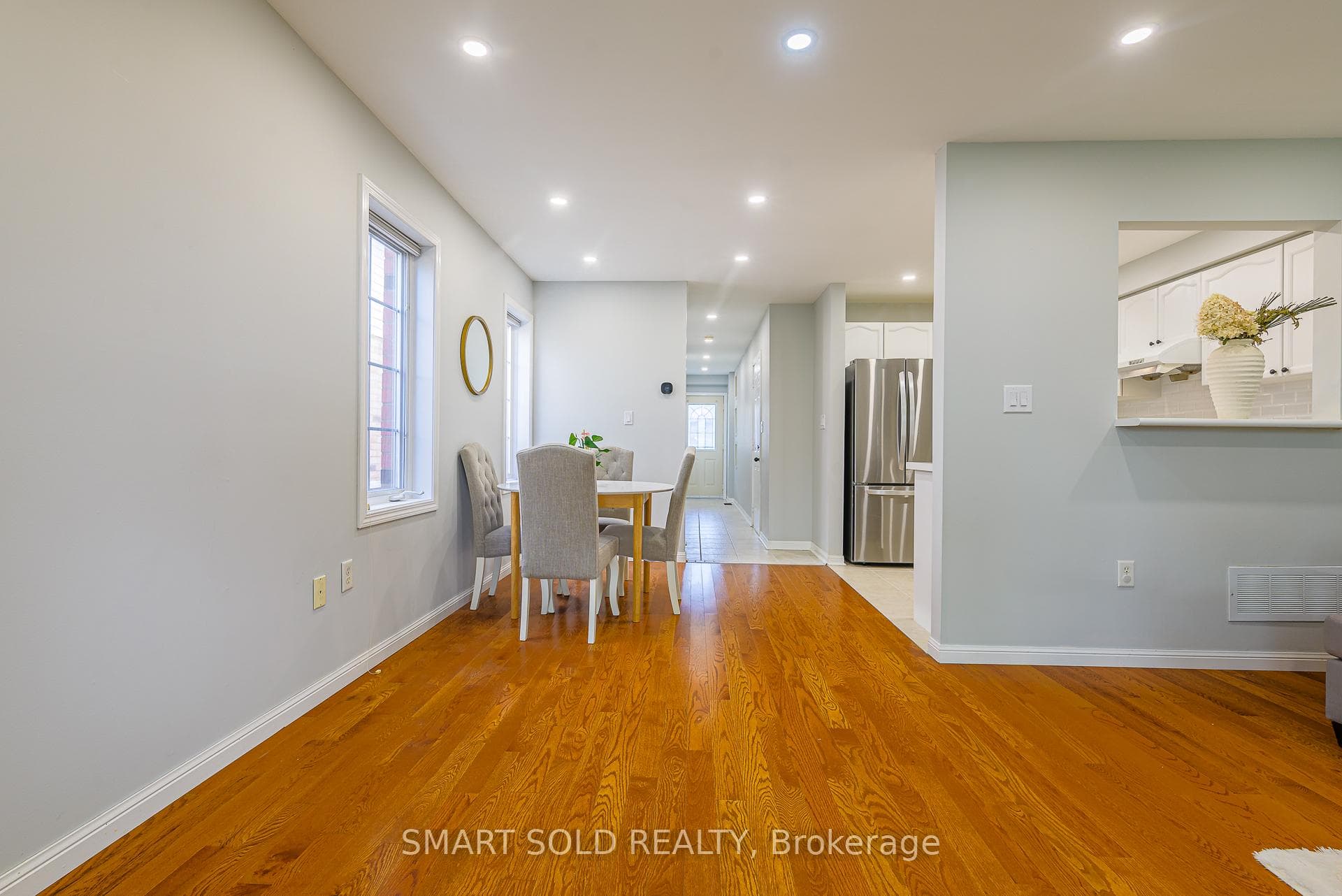 4403 Peter Drive photo 10