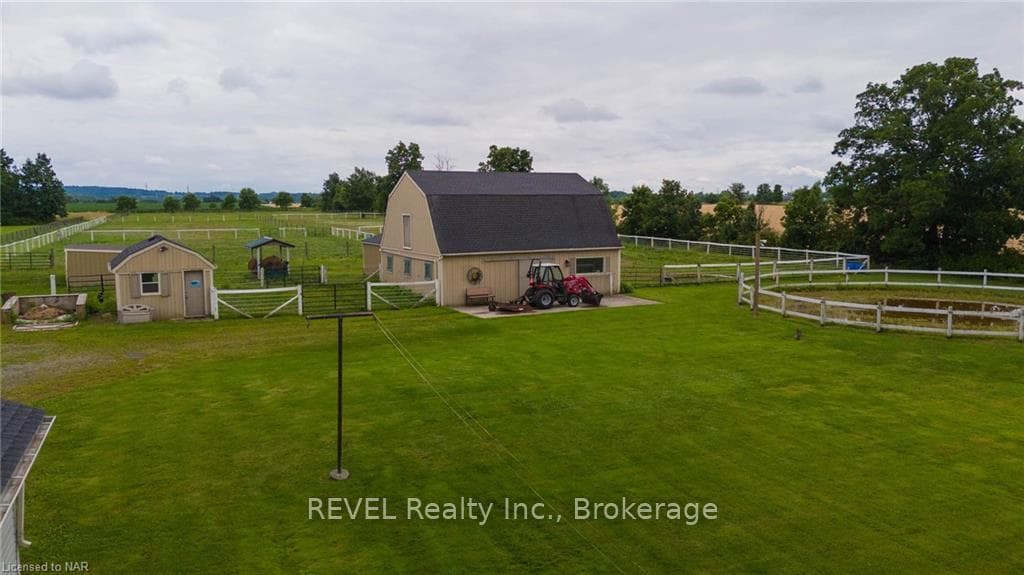 396 SAWMILL Road photo 42