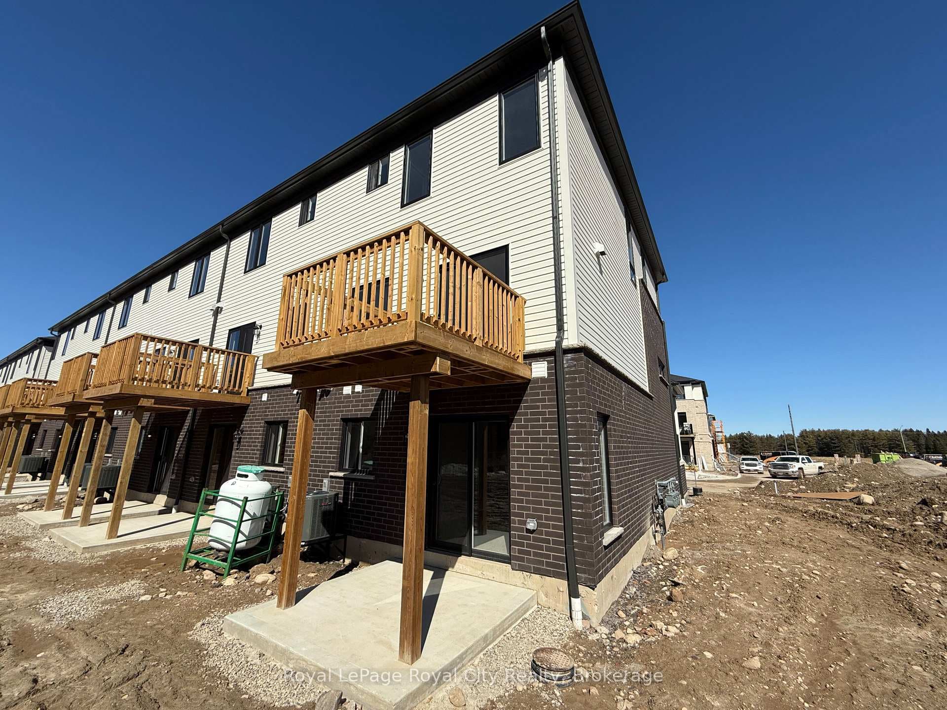 67 ARABELLA Drive photo 5